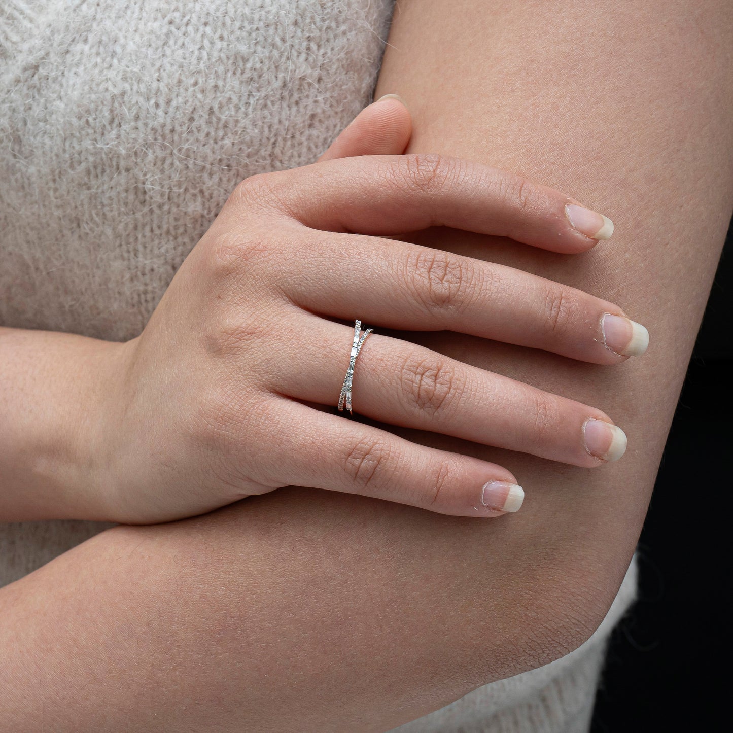 Delicate Crossover Diamond Band