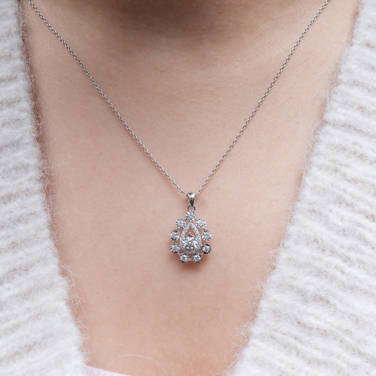 Diamond floral teardrop pendant