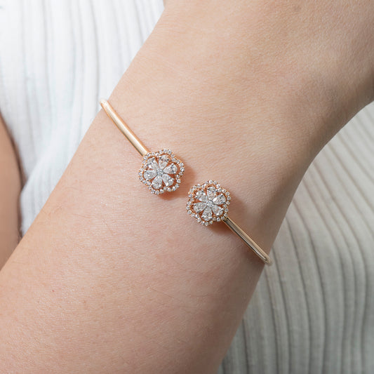 Pear Cut Flower Bracelet