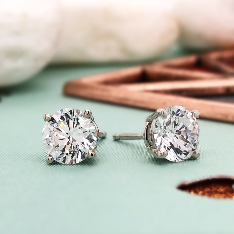 Why Diamond Jewellery is the Perfect Choice for Weddings
