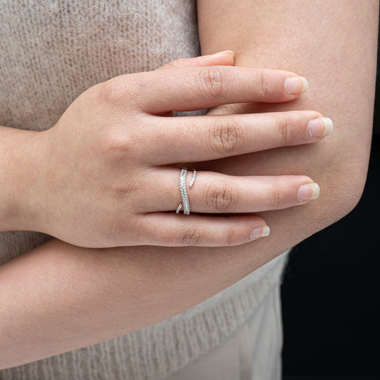 Interlace Cluster Ring