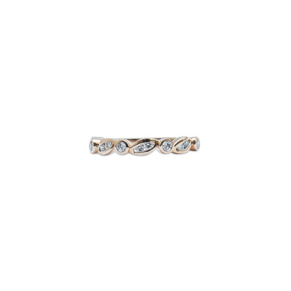 Lumine Leaf Ring