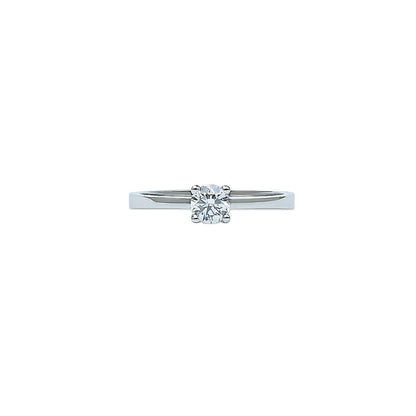 Timeless Brilliance solitaire ring